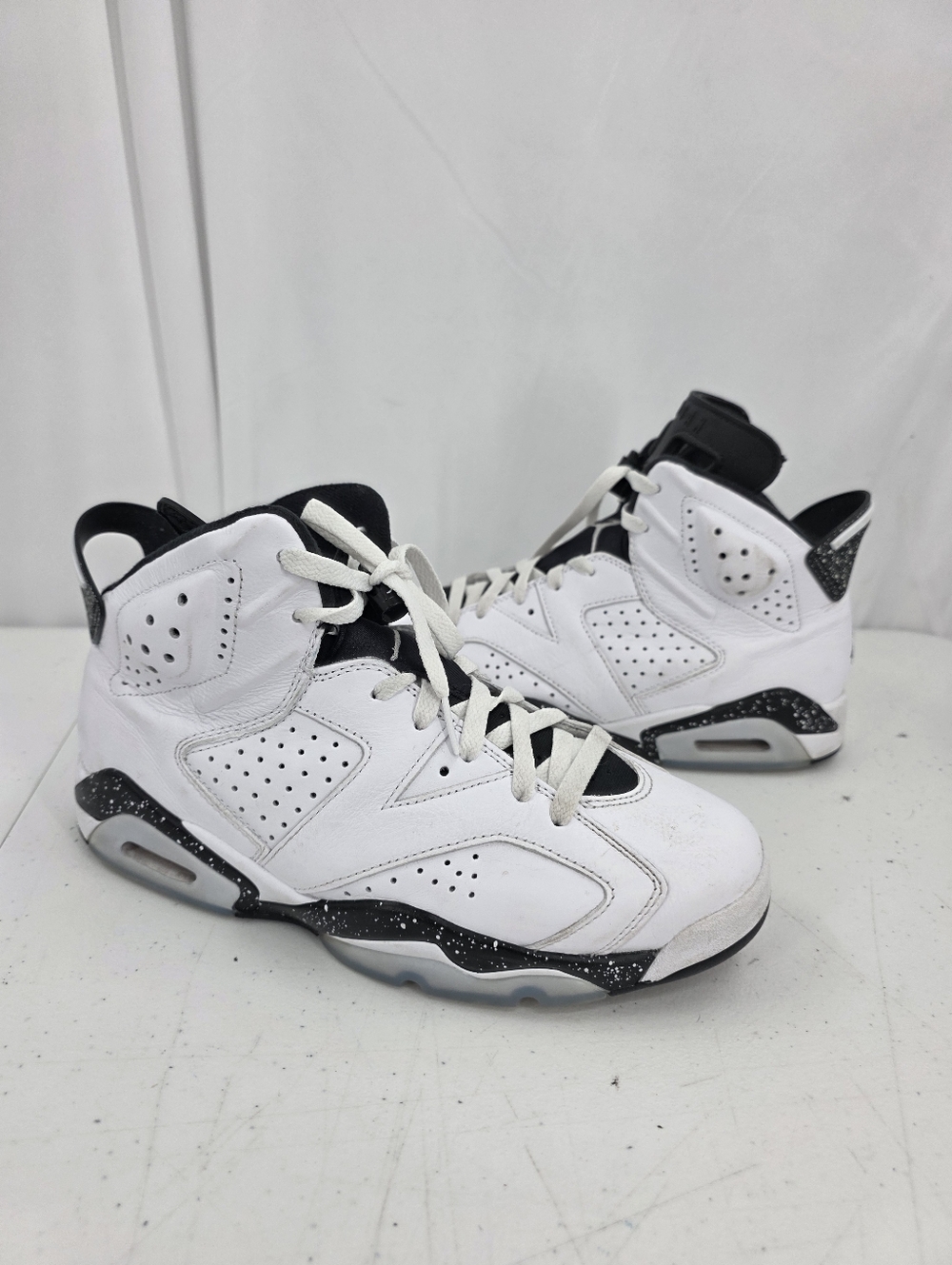 Jordan 6 Retro Reverse Oreo White Black Men's Sneakers CT8529-112 Men's Size 9.